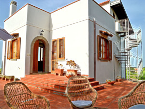 Villa in collina a Capo d'Orlando